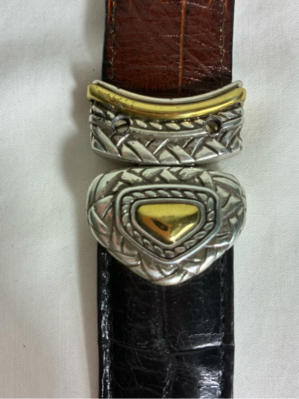 Vintage reversible Womens belt Sz Small embossed two-tone buckle leather